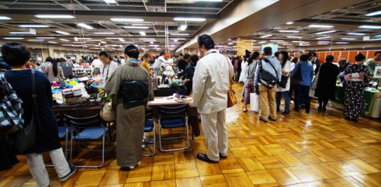 会場後方より